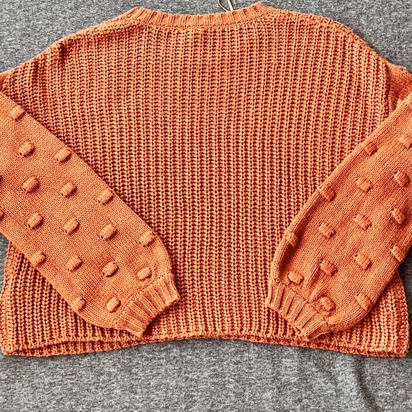 Moon & Madison Chunky Knit Pom Pom Cropped Sweater Sz M Slouchy Oversized - Picture 7 of 12